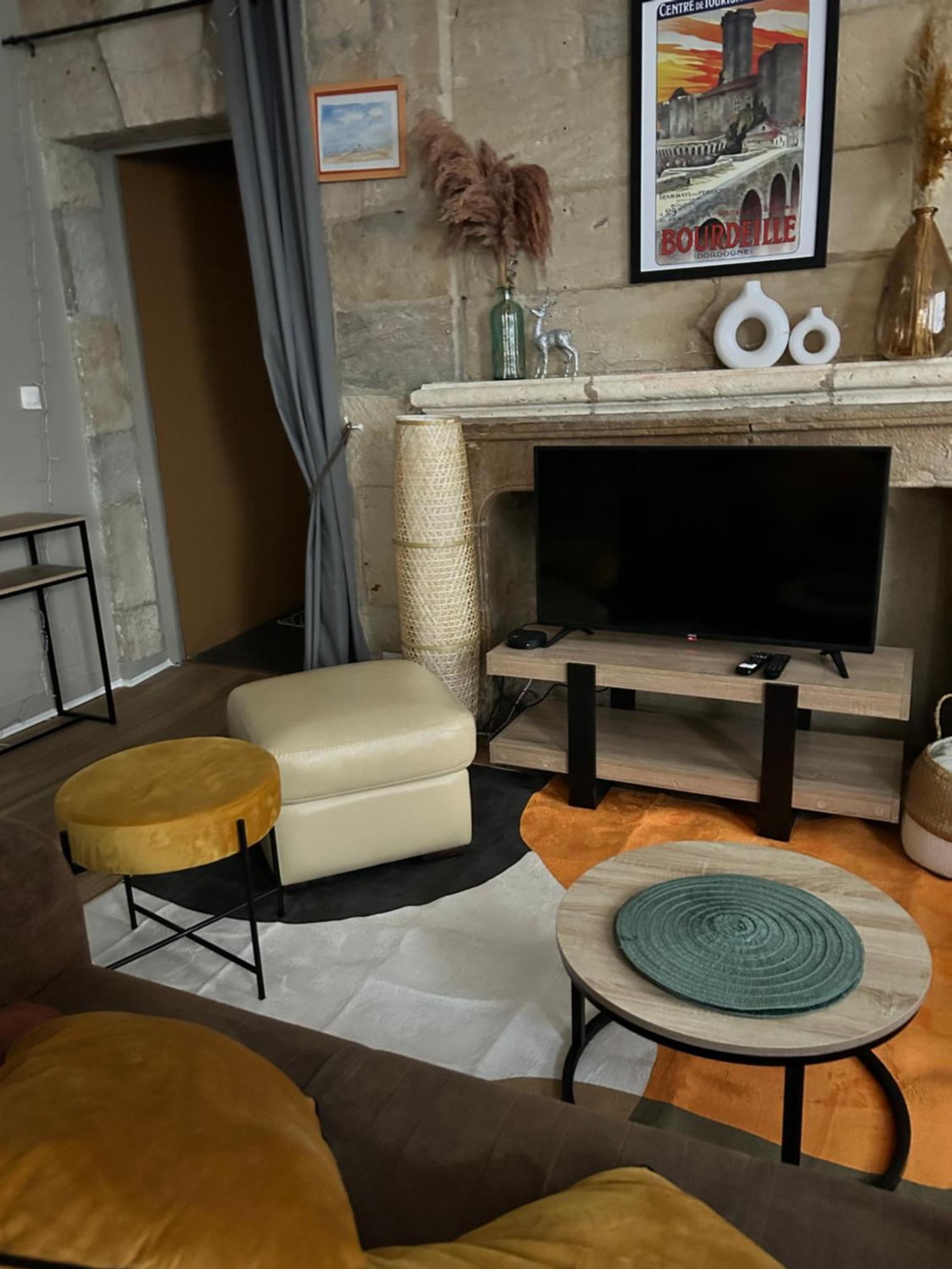 La Renaissance Apartment Périgueux Екстериор снимка